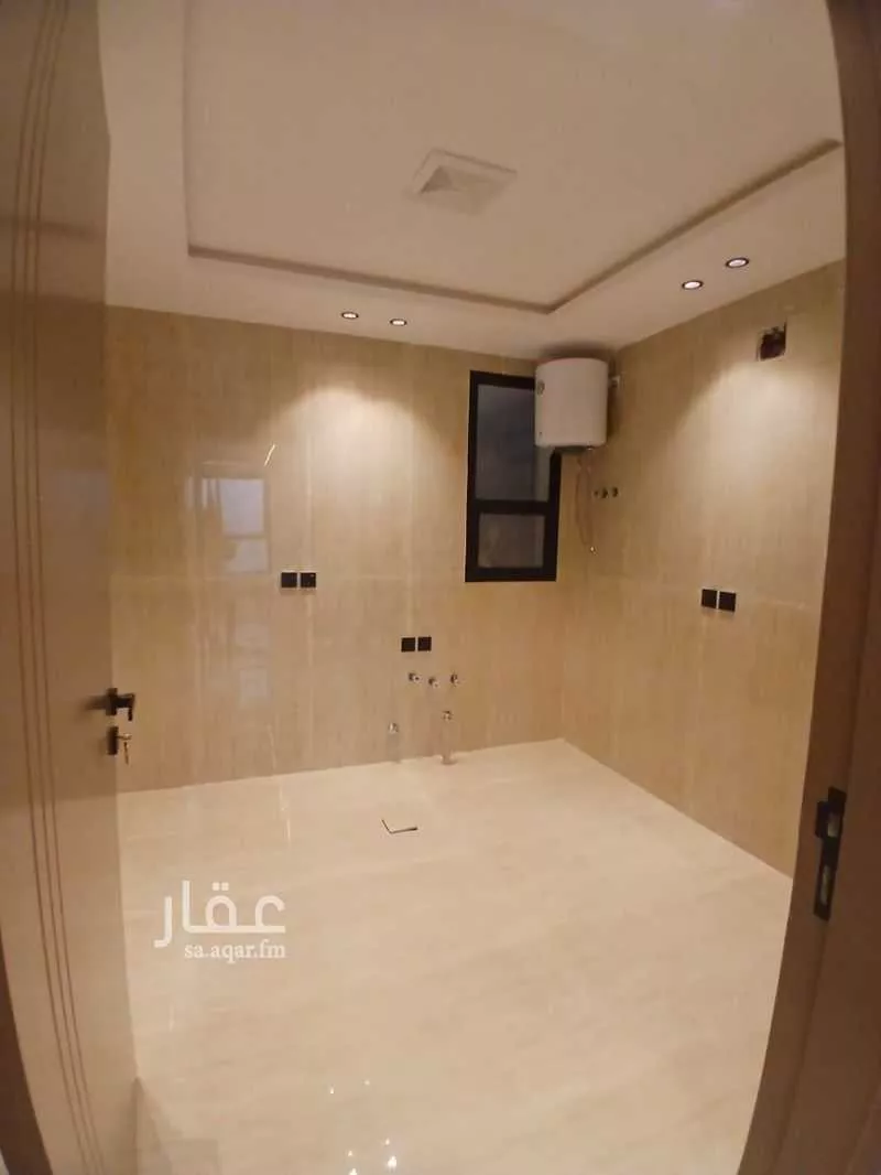 3 bedroom apartment in Al Hazm 6