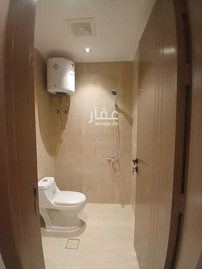 3 bedroom apartment in Al Hazm 8