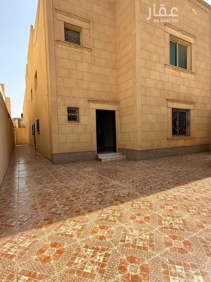 فيلا 8 غرف في الياسمين 2