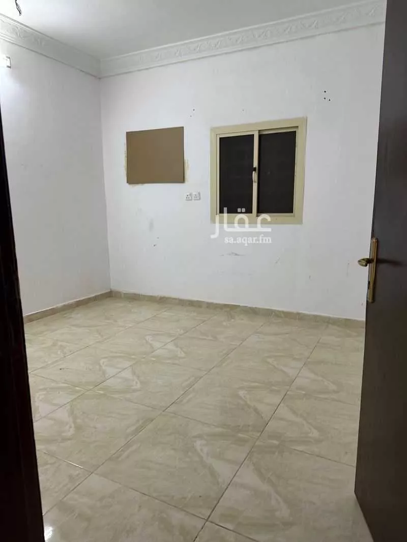 شقة 5 غرف في الملك فهد 2