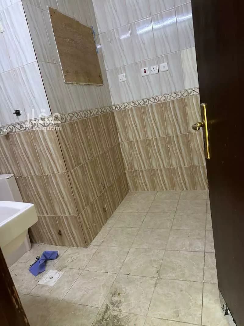 شقة 5 غرف في الملك فهد 5