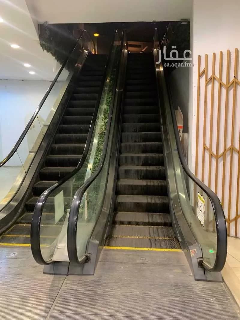 محل 900 م² في جبل جمة وغرابة 2