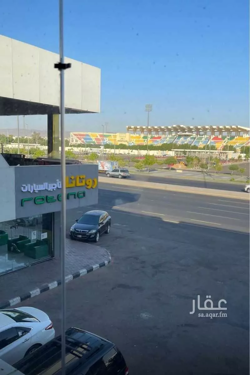 محل 900 م² في جبل جمة وغرابة 4