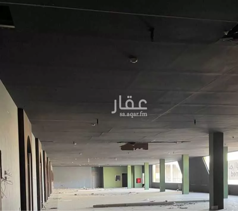 محل 900 م² في جبل جمة وغرابة 8