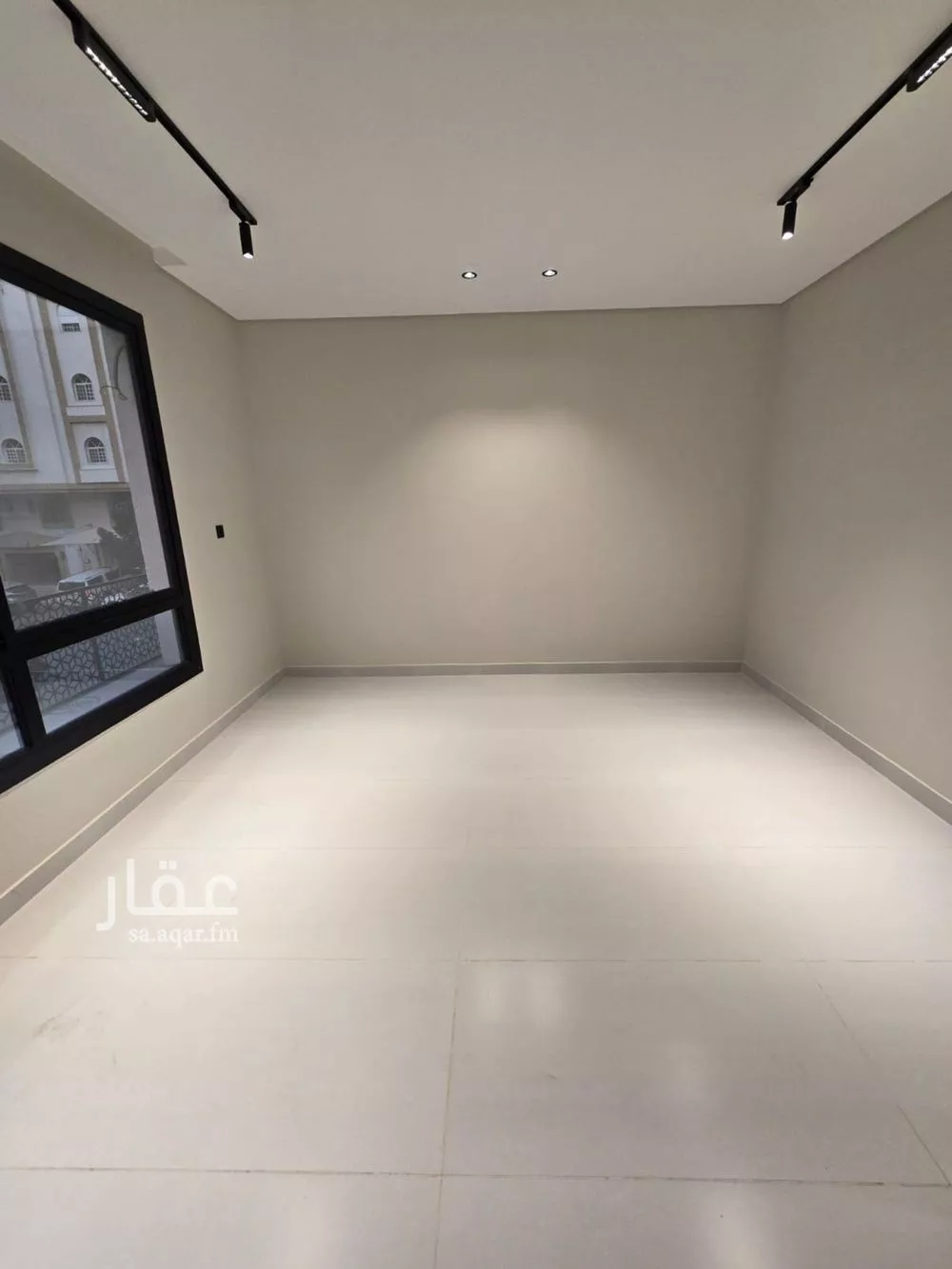 شقة 5 غرف في الشوقية 8