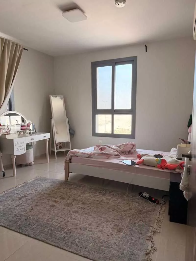 5 bedroom apartment in Aramco 3
