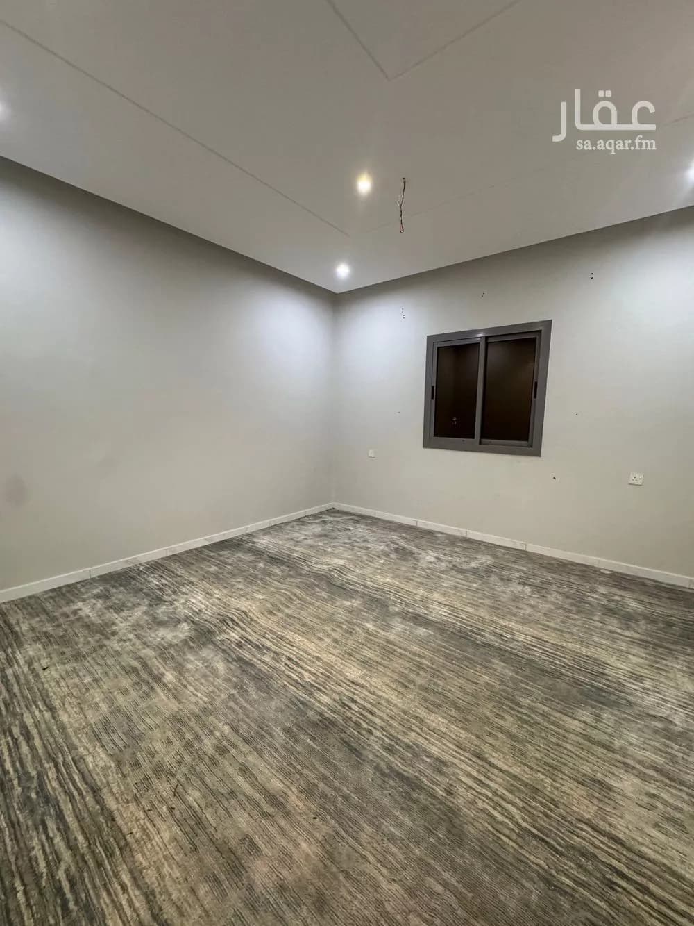 شقة 4 غرف في الواحة 10