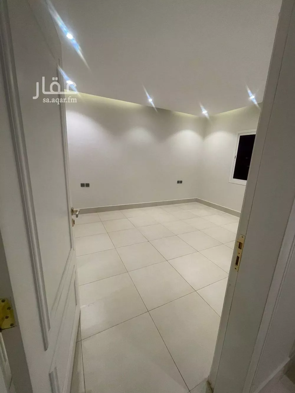 4 bedroom apartment in Al Qairawan 6