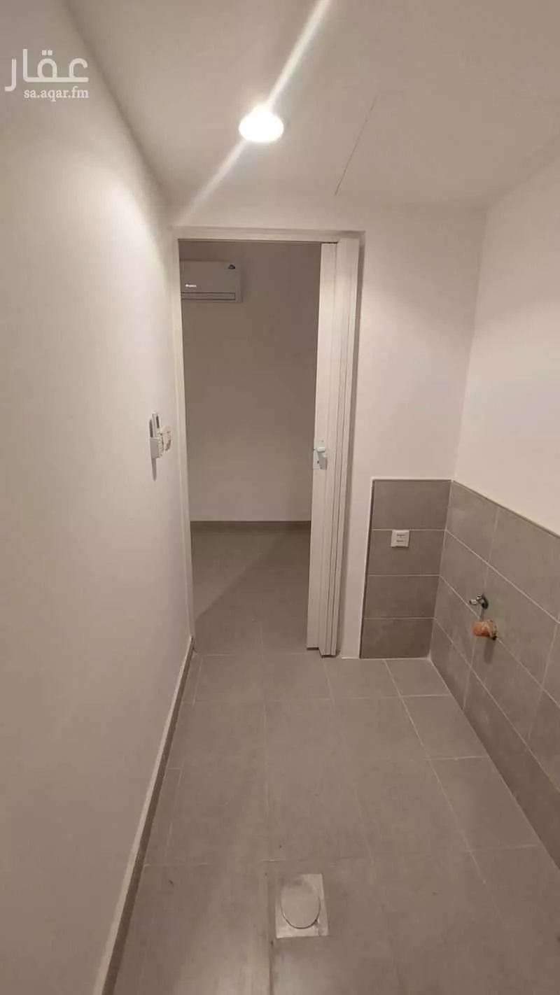 6 bedroom apartment in Al Hamdaniyah 9