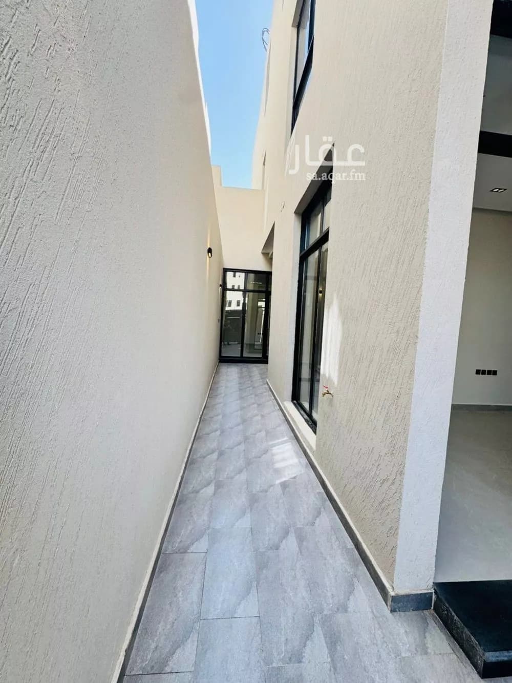 5 bedroom villa in King Faisal, Riyadh 5