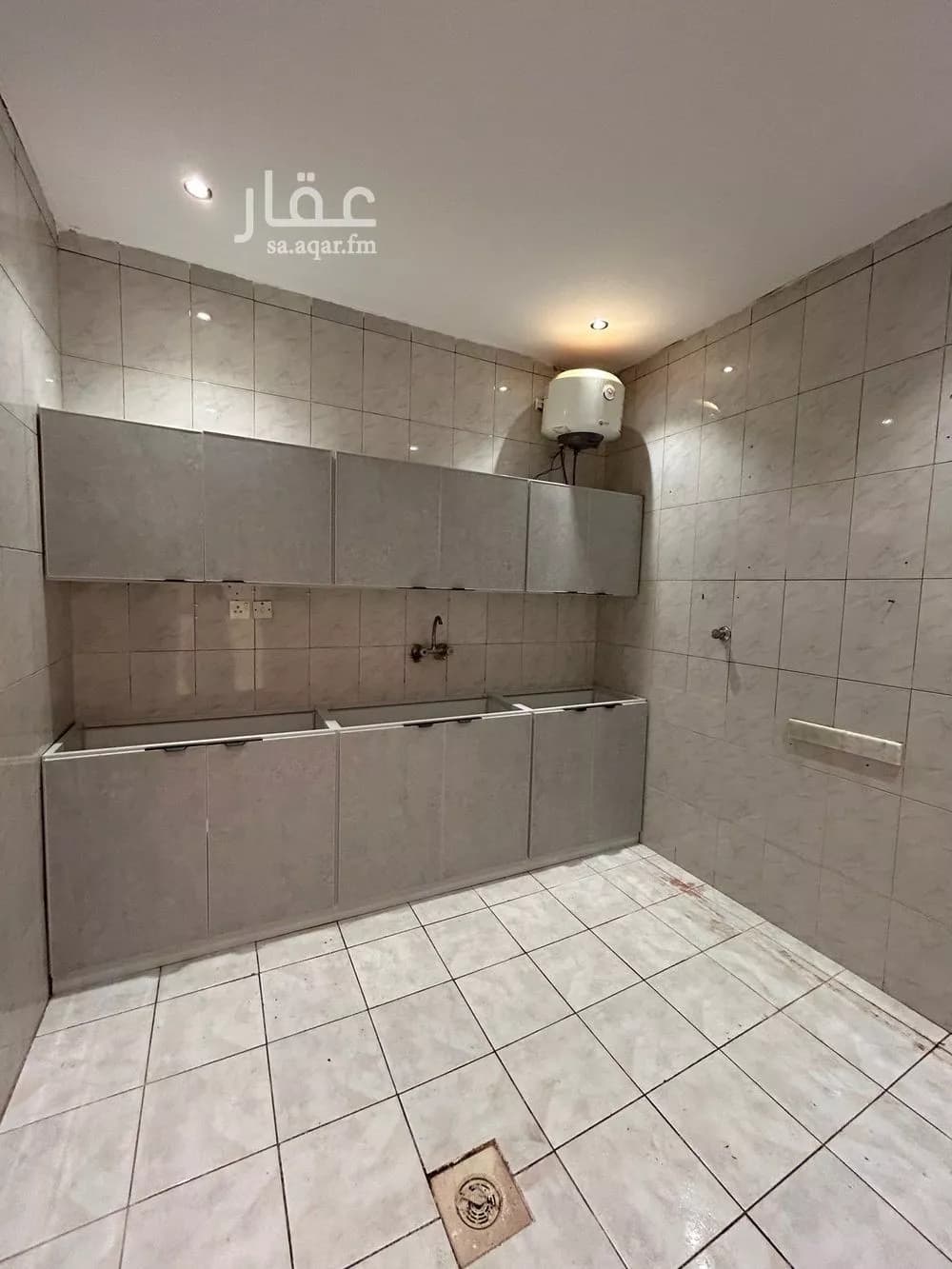 2 bedroom apartment in Al Wizarat 7