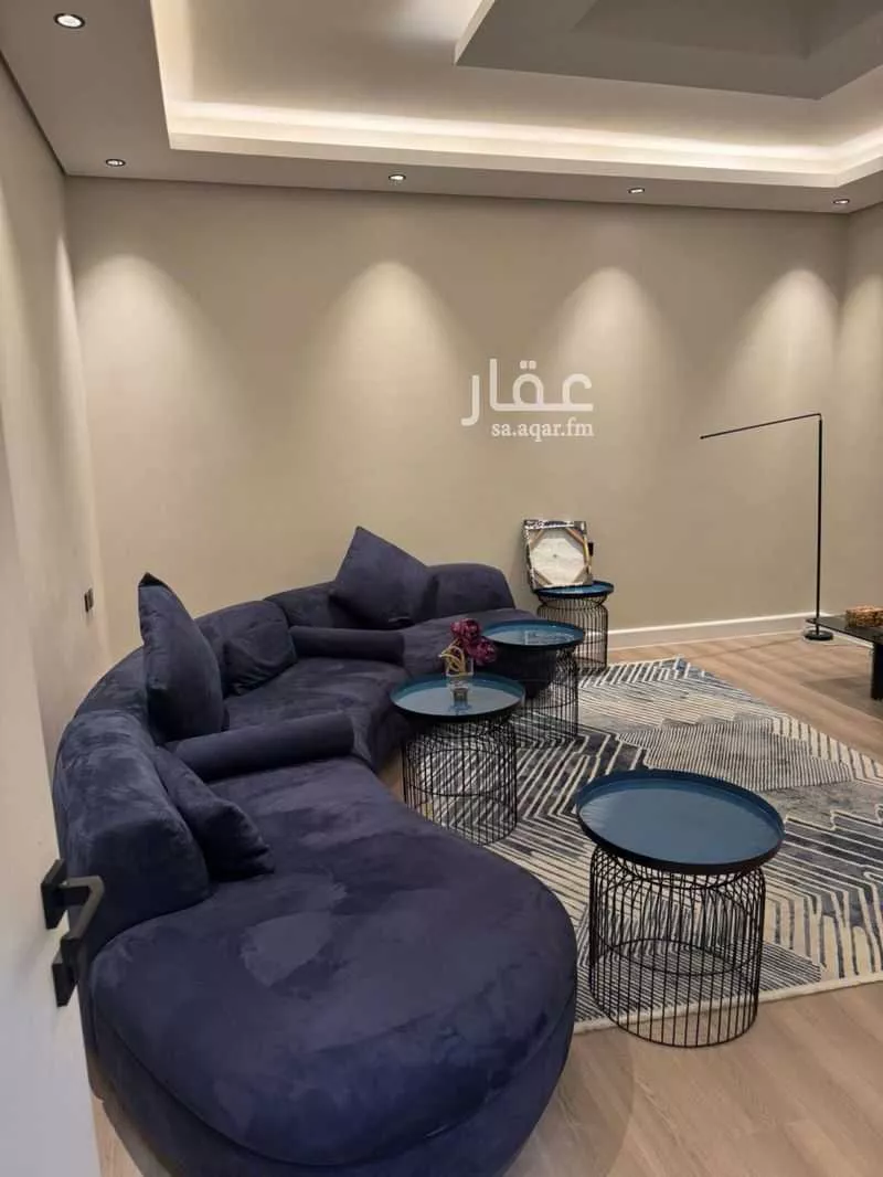 3 bedroom floor in Al Malqa 2