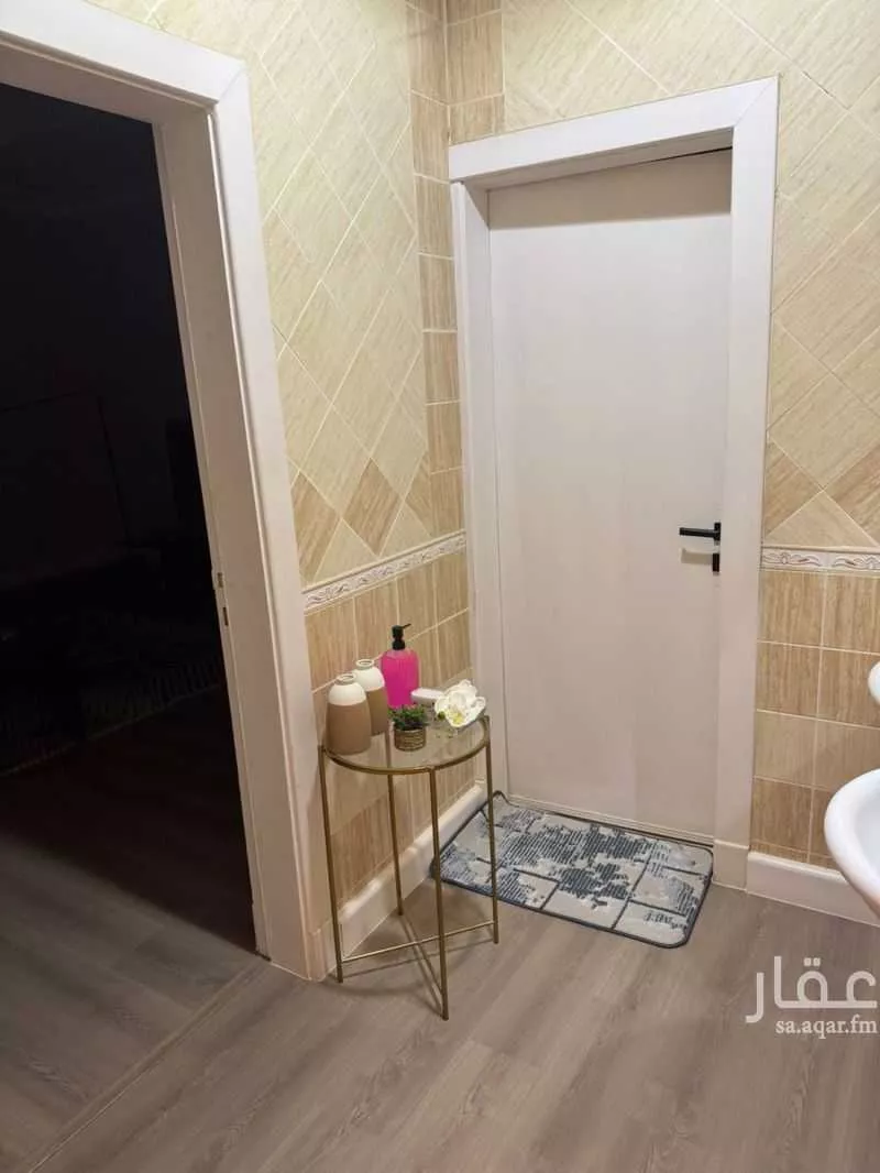 3 bedroom floor in Al Malqa 8