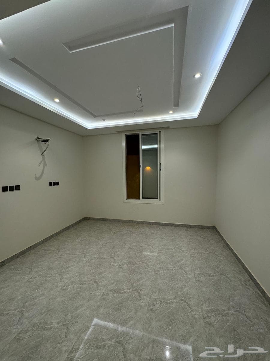 5 bedroom apartment in As Salhiyah 8