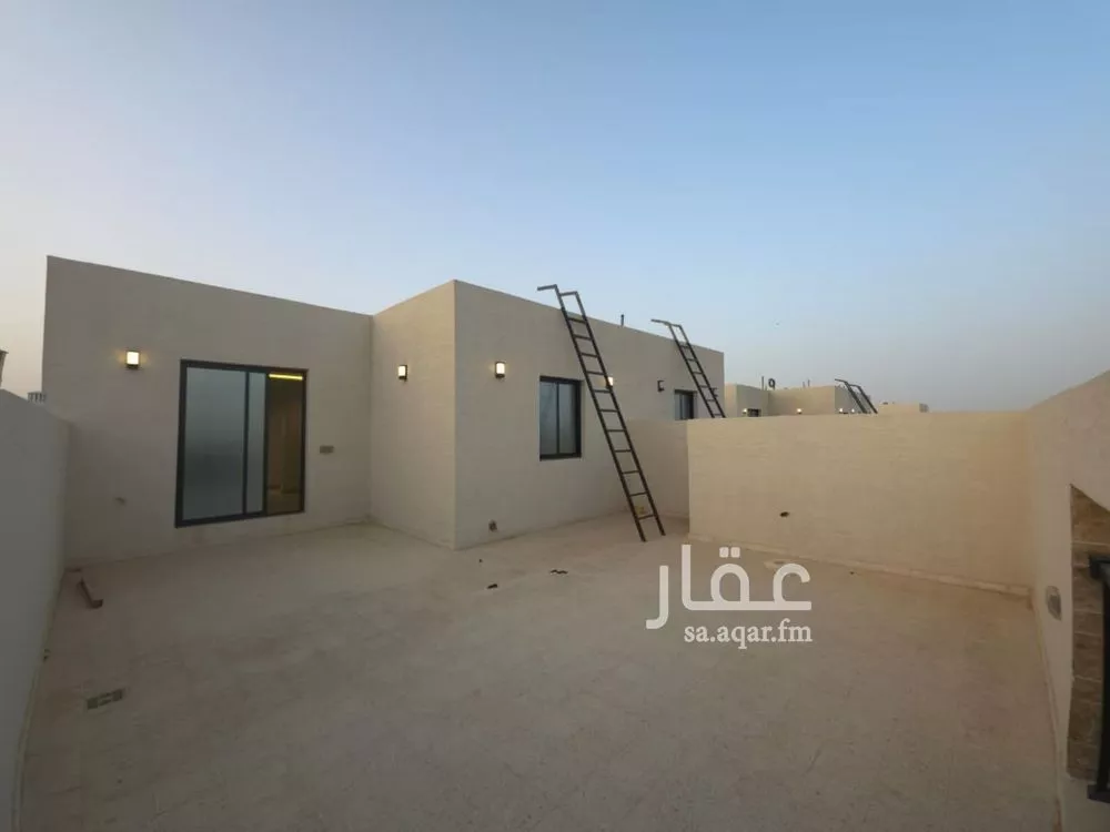 6 bedroom villa in Al Rimal 2
