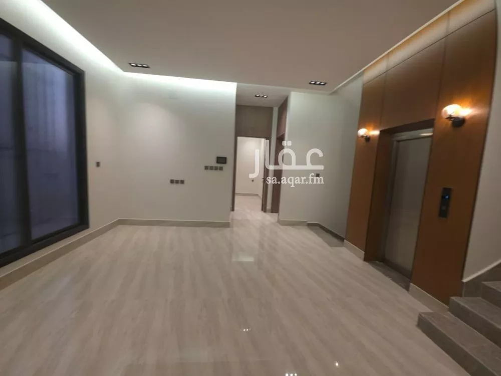 6 bedroom villa in Al Rimal 3