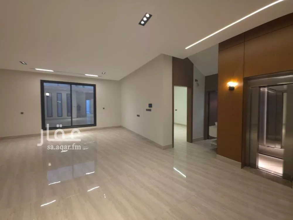6 bedroom villa in Al Rimal 10