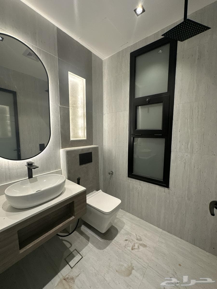 شقة 3 غرف في البحر 11