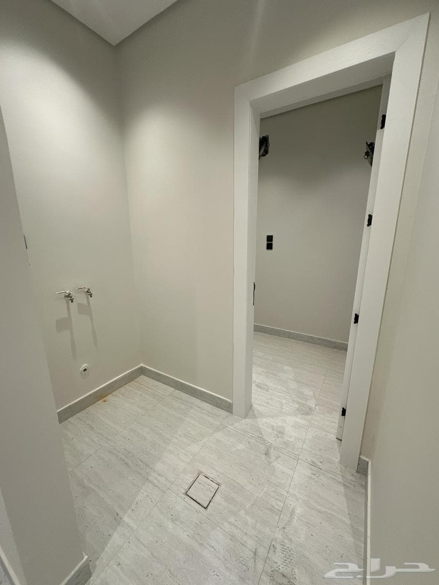 شقة 3 غرف في البحر 7