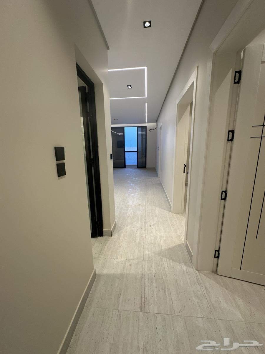 شقة 3 غرف في البحر 9