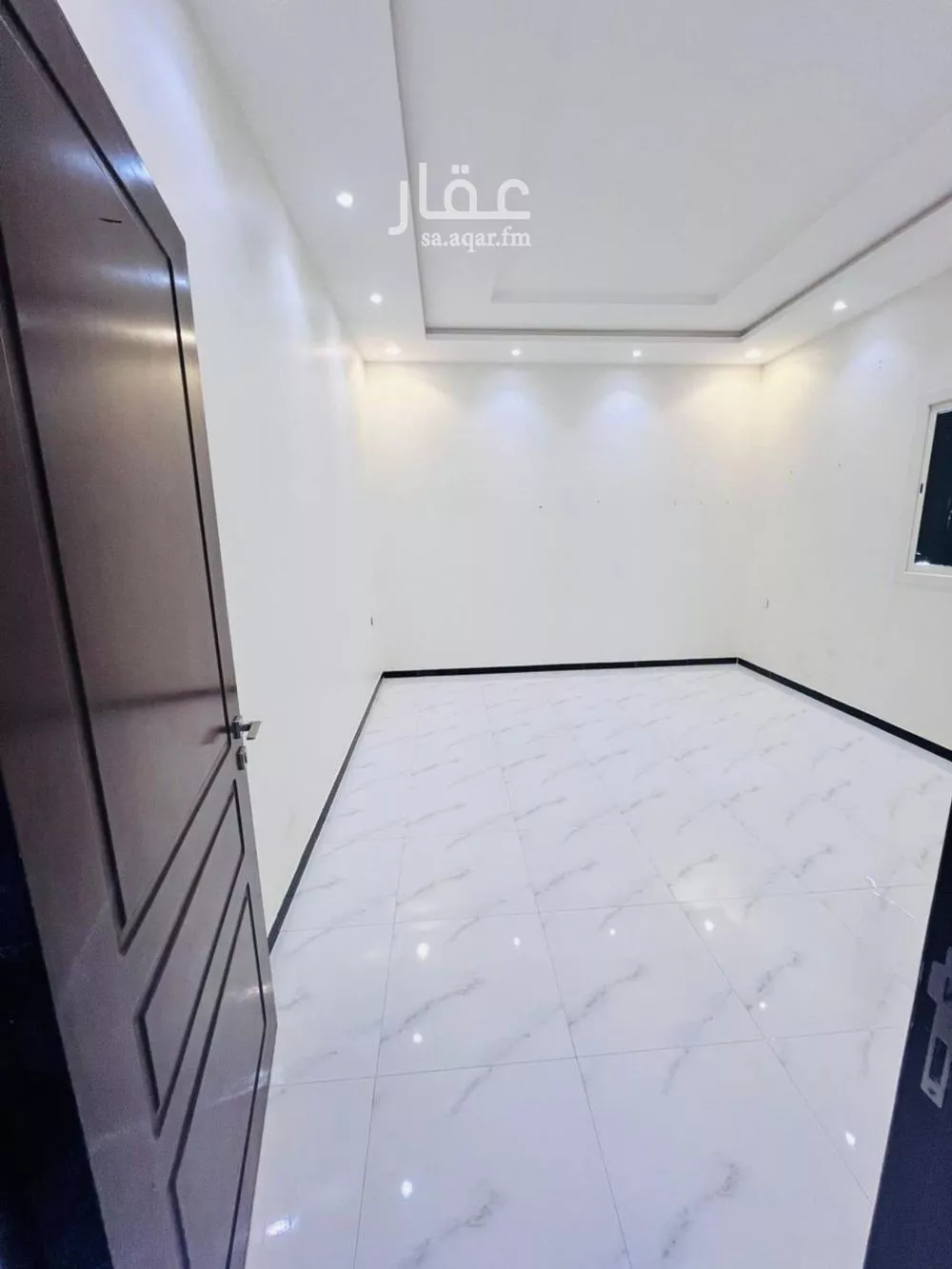 شقة 3 غرف في الرمال 5