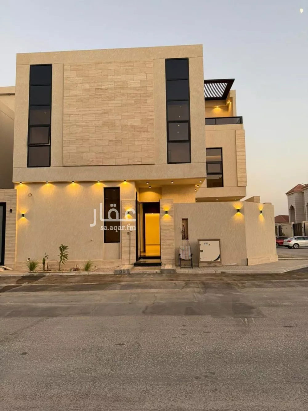 5 bedroom villa in Al Mahdiyyah 2