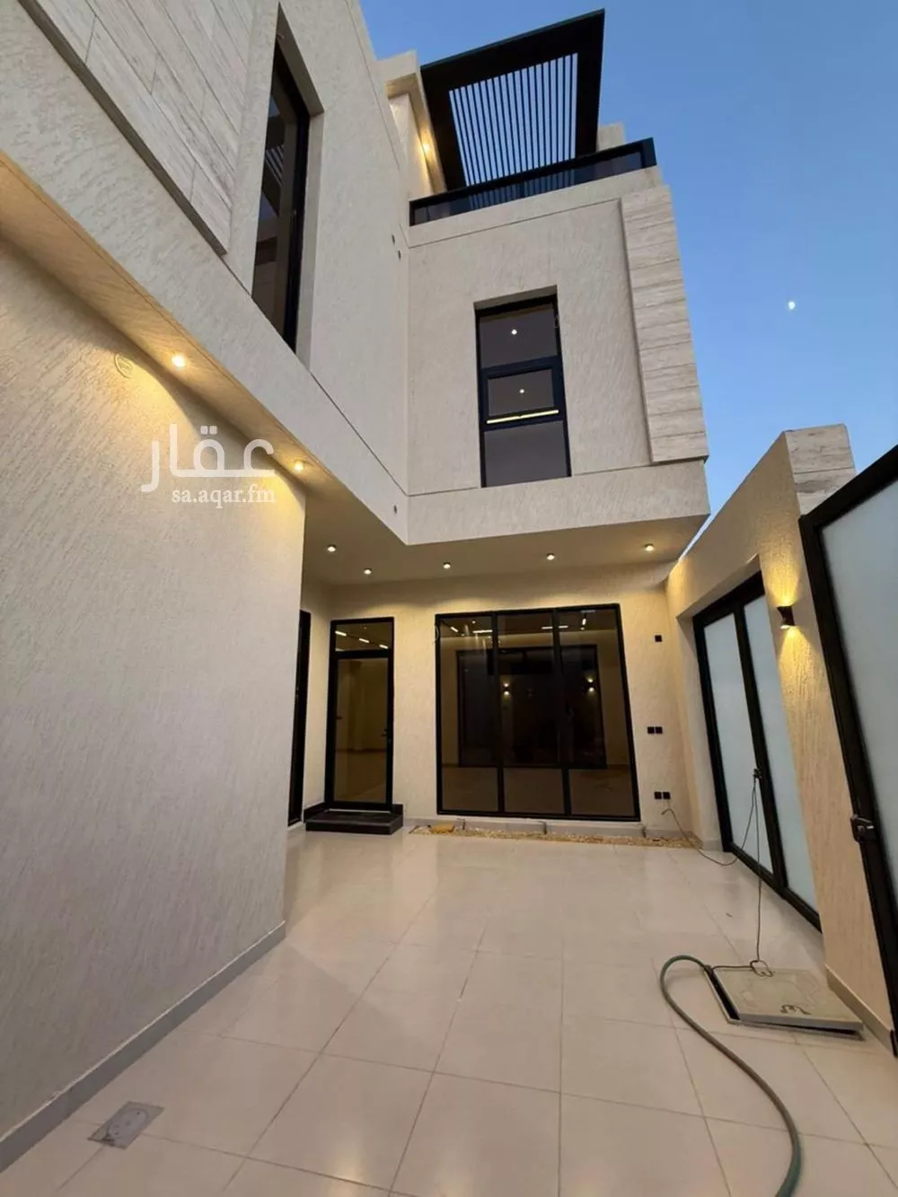 5 bedroom villa in Al Mahdiyyah 6
