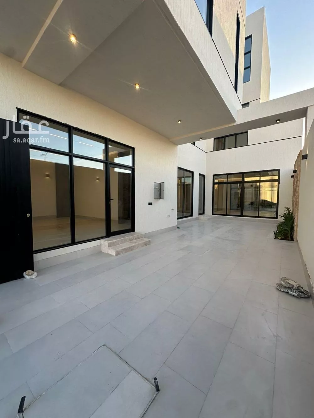 5 bedroom villa in Al Mahdiyyah 6