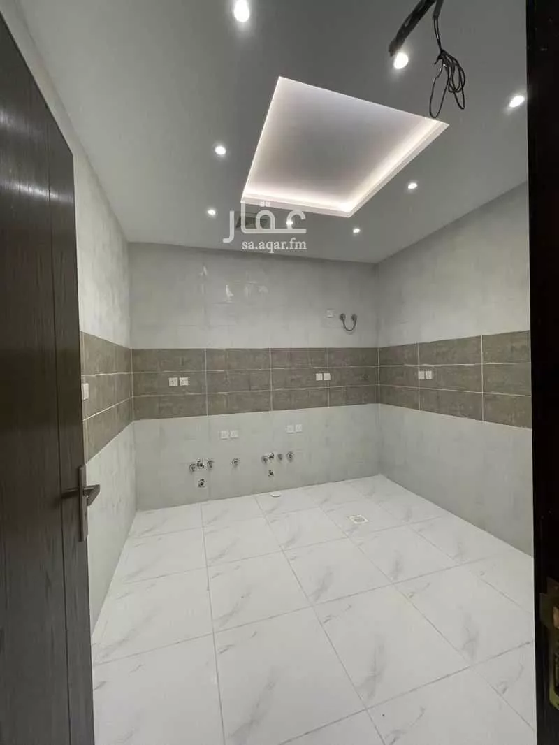 4 bedroom apartment in Al Manar 8