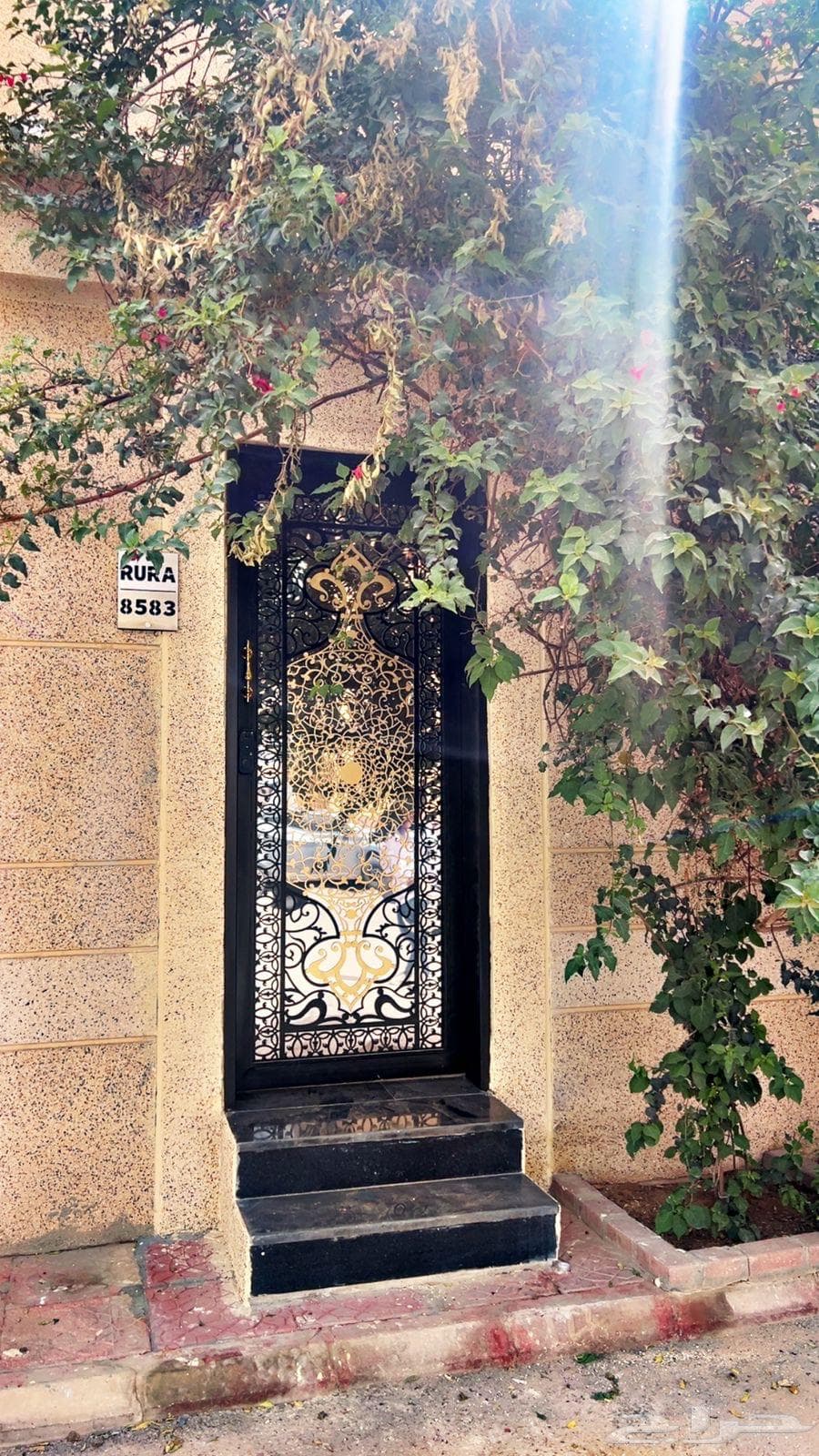 فيلا 3 غرف في البيان 3