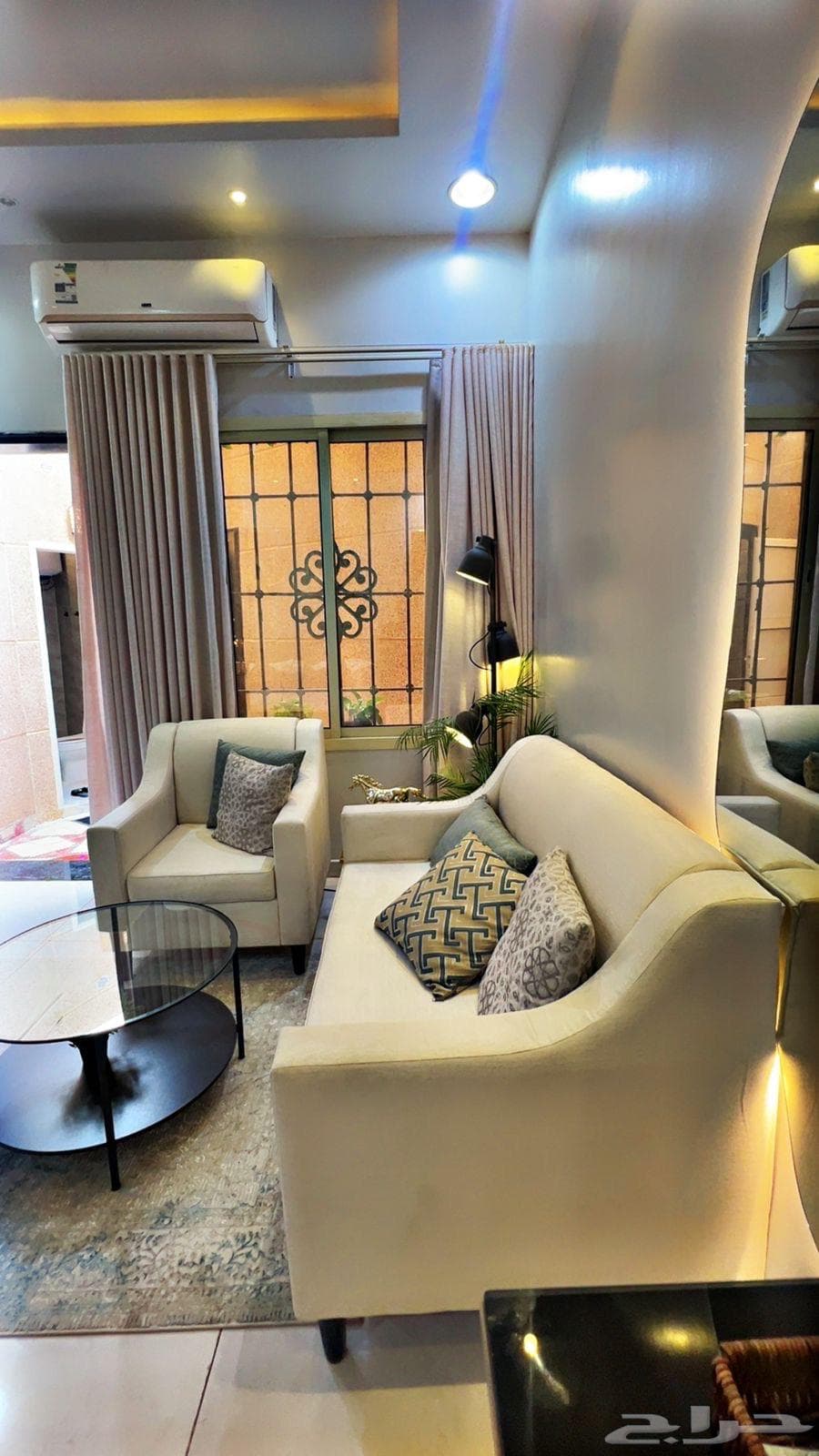 فيلا 3 غرف في البيان 10