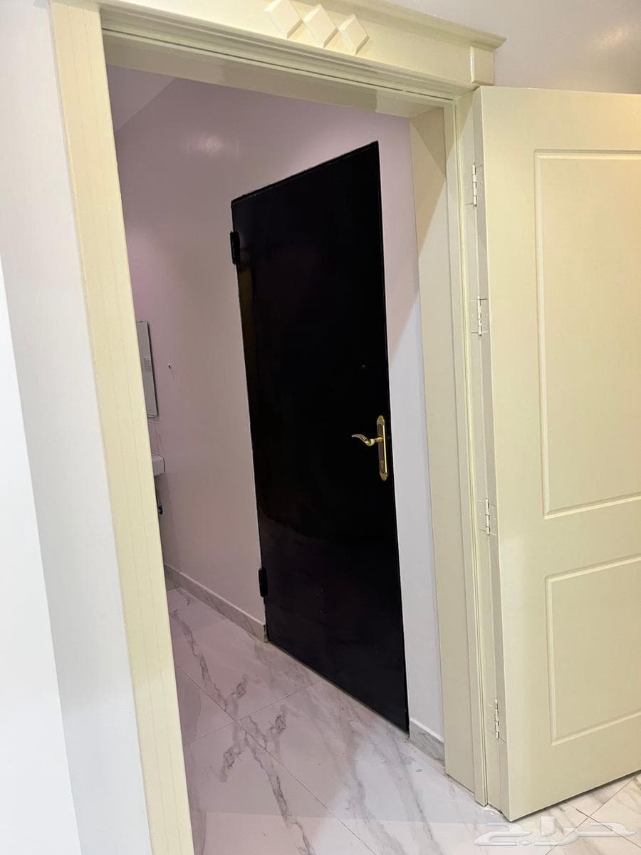 شقة  في اليرموك 13