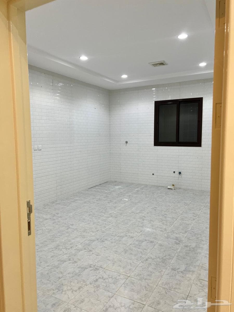 شقة  في اليرموك 4