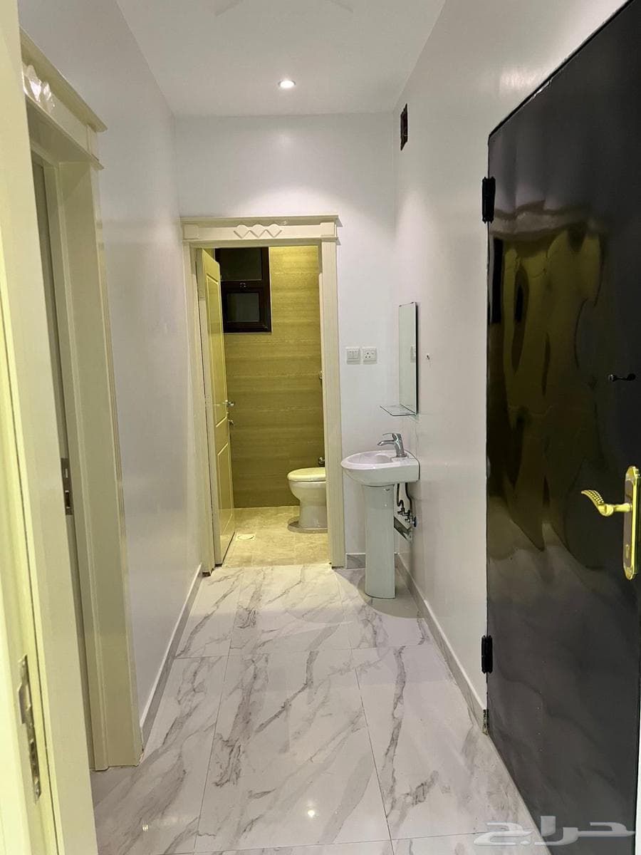 شقة  في اليرموك 5