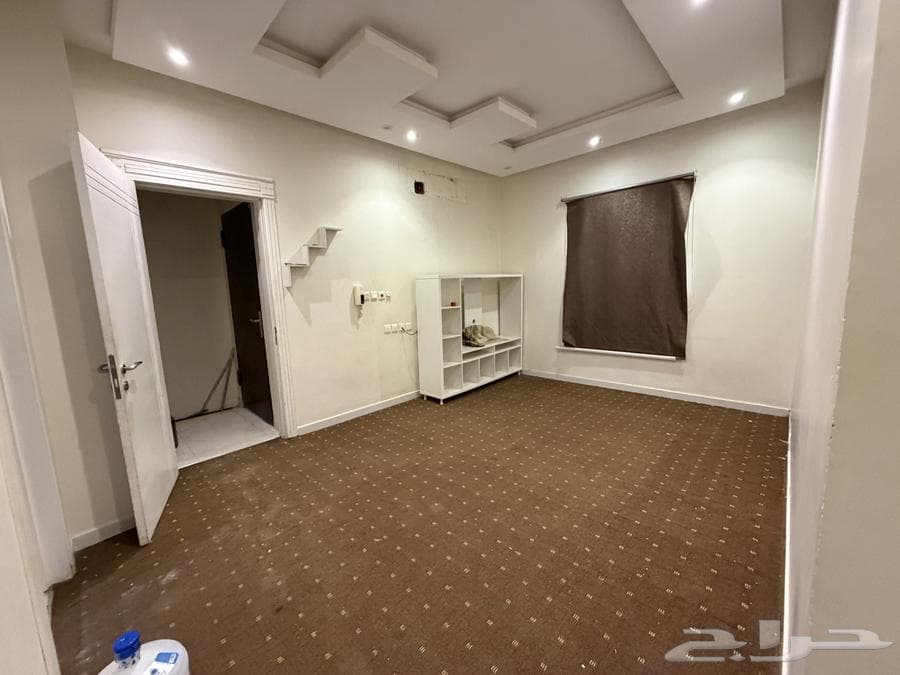 شقة 4 غرف في بدر 2