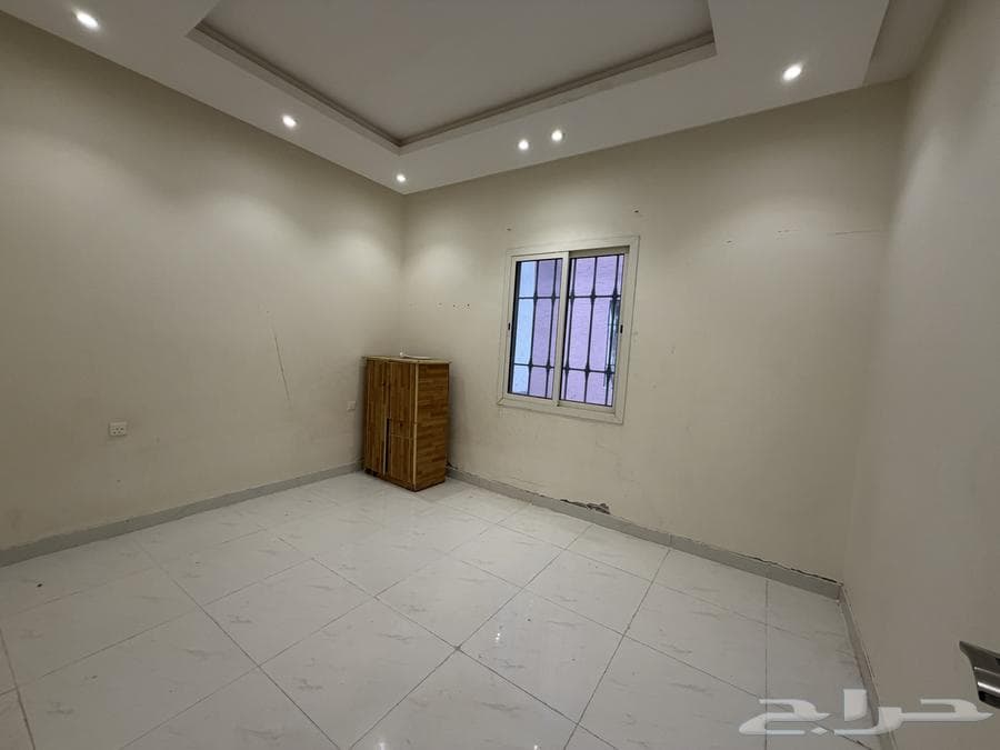 شقة 4 غرف في بدر 3