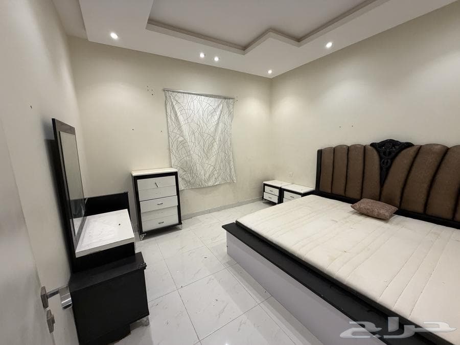 شقة 4 غرف في بدر 4
