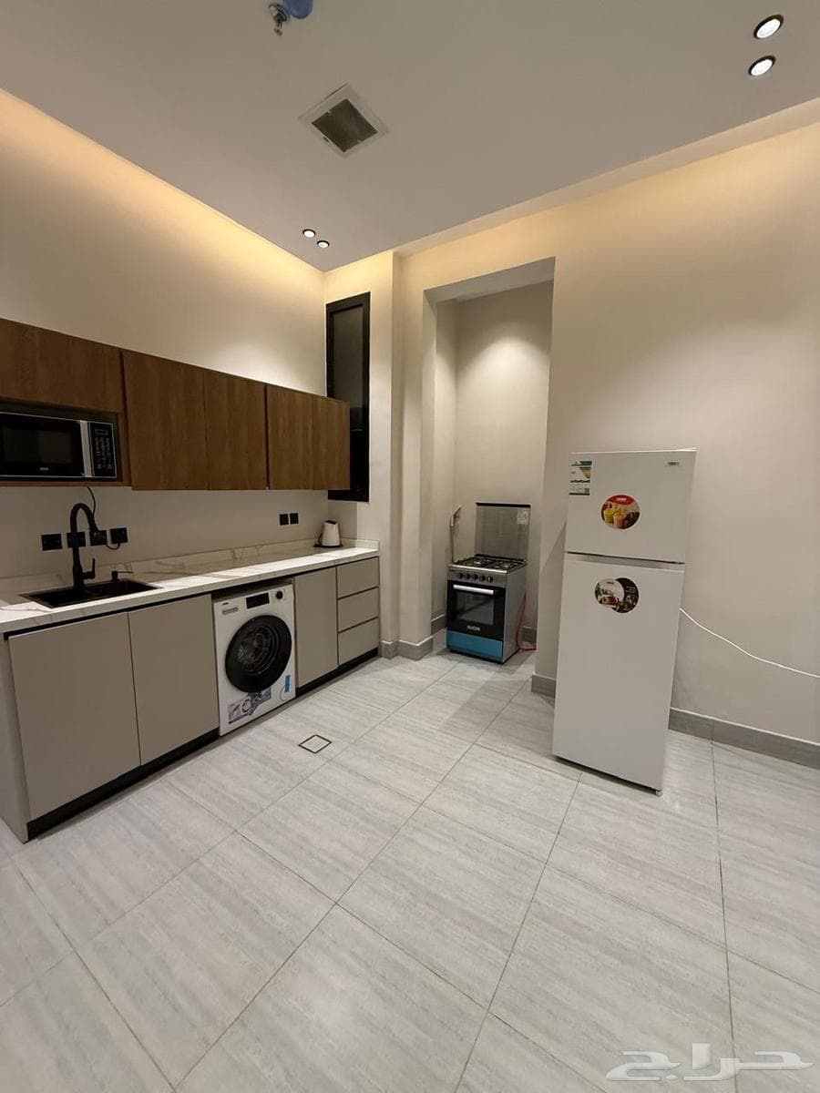 شقة 2 غرف في الرمال 3