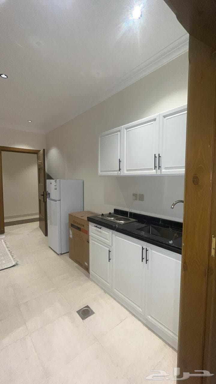 شقة 1 غرف في الضباط 3