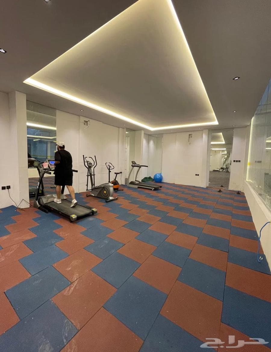 شقة  في الرمال 11