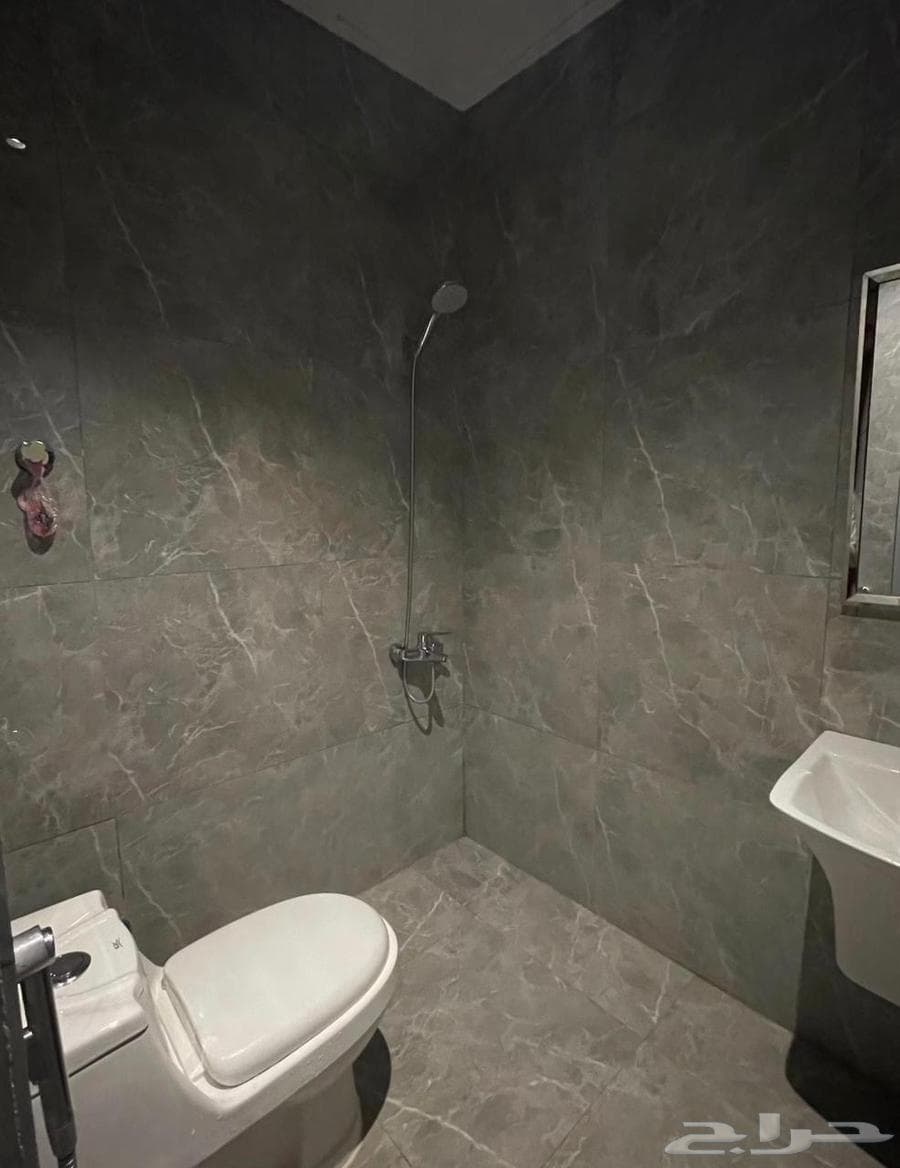 شقة  في الرمال 3