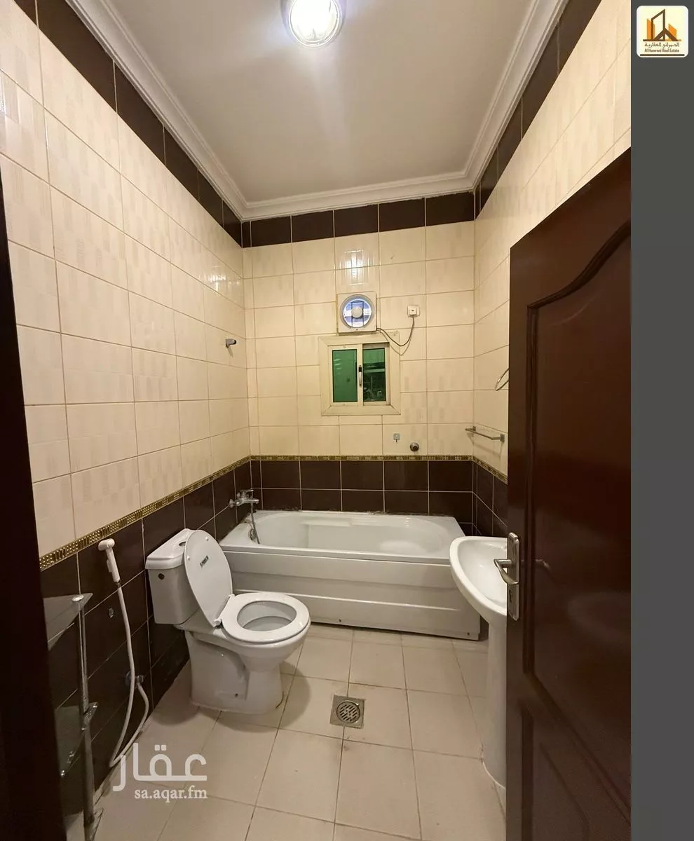 شقة 4 غرف في الشاطئ 8