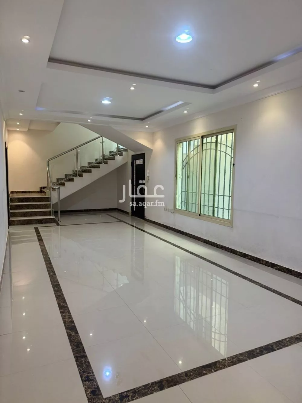 5 bedroom floor in Tuwaiq 2