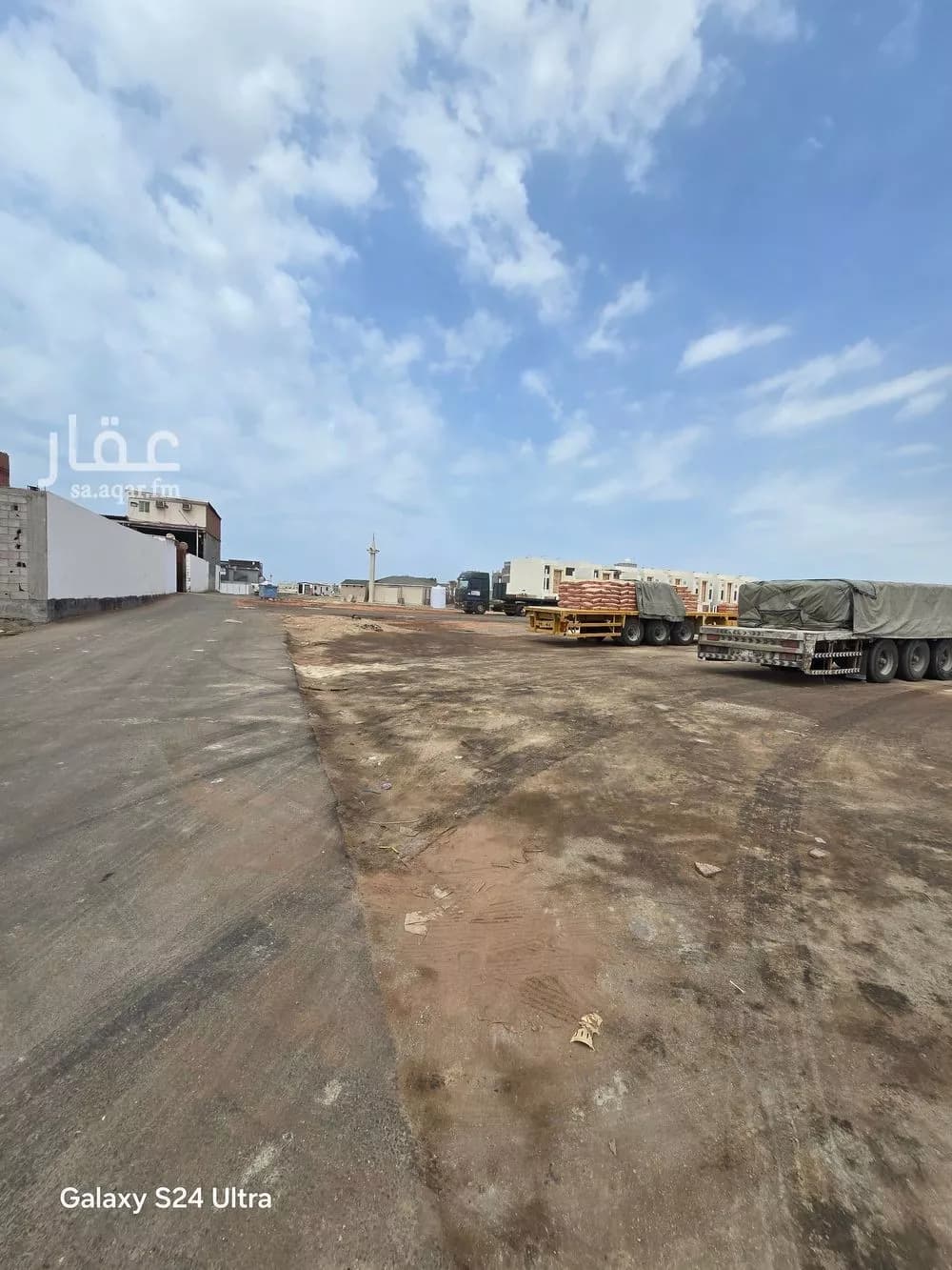 442 sqm land in Az Zomorod 2