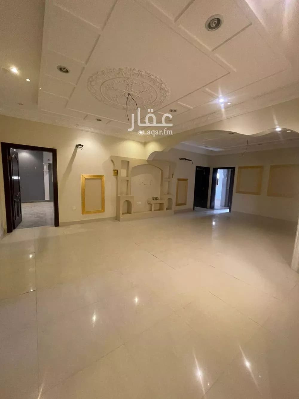 5 bedroom villa in Al Hamdaniyah 11