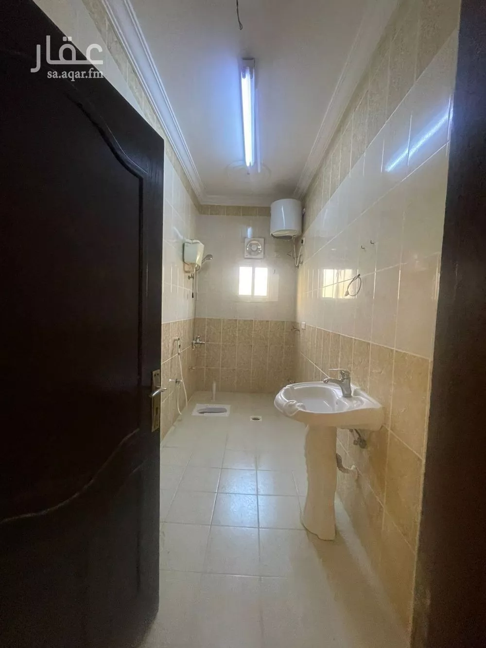 5 bedroom villa in Al Hamdaniyah 12