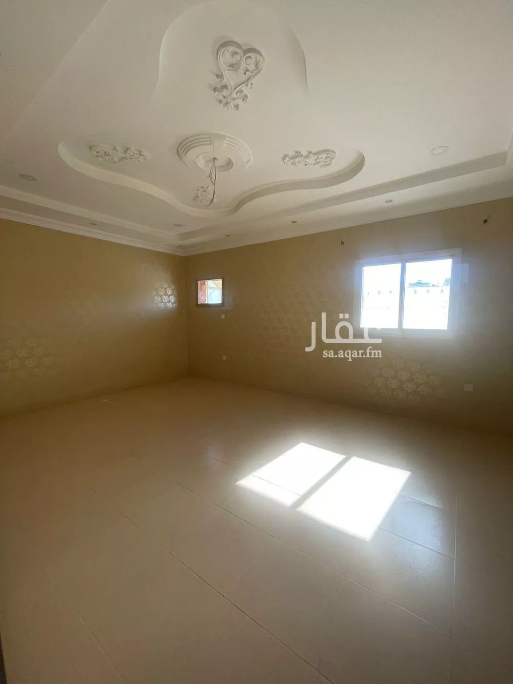 5 bedroom villa in Al Hamdaniyah 19