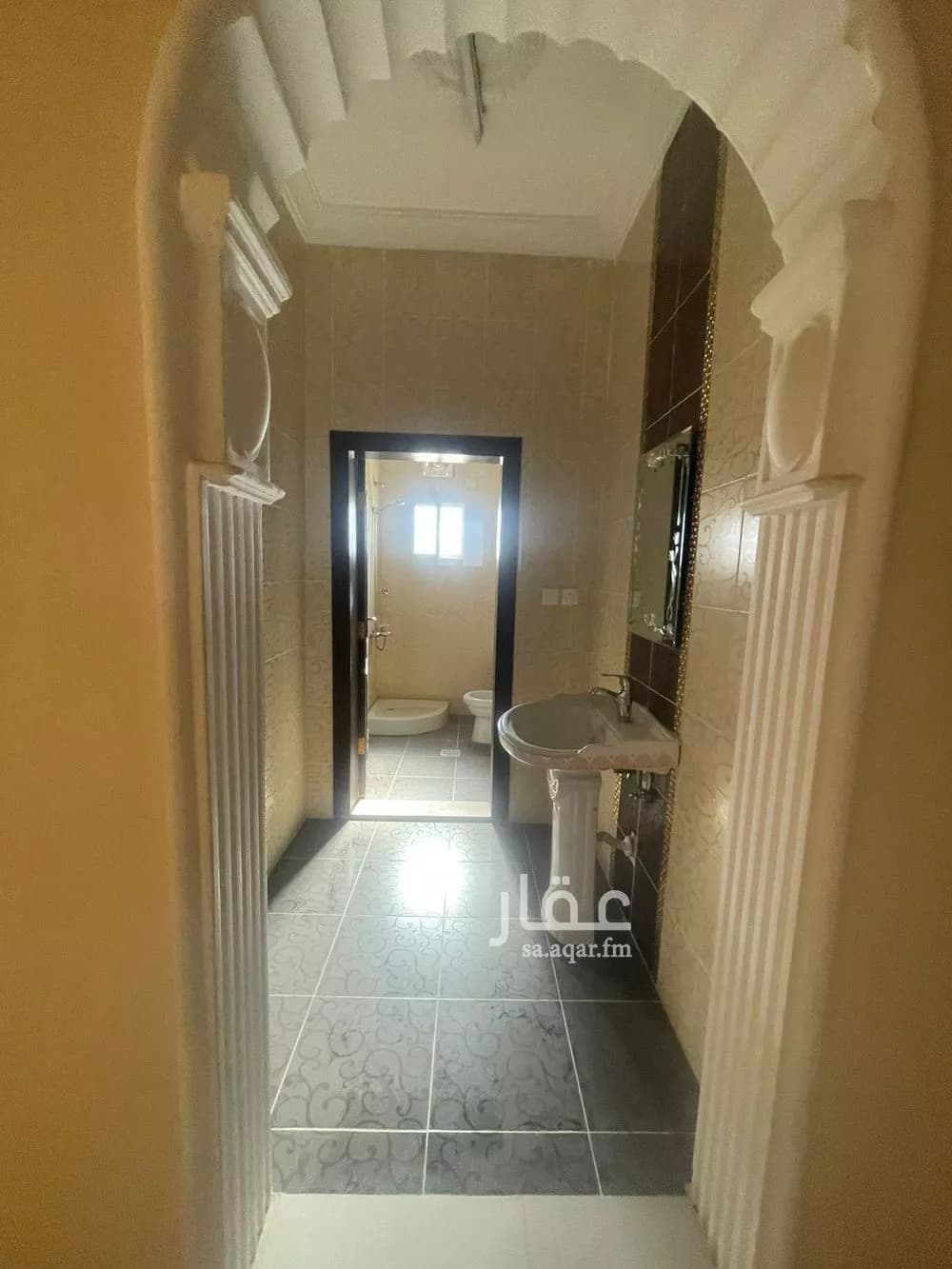 5 bedroom villa in Al Hamdaniyah 22