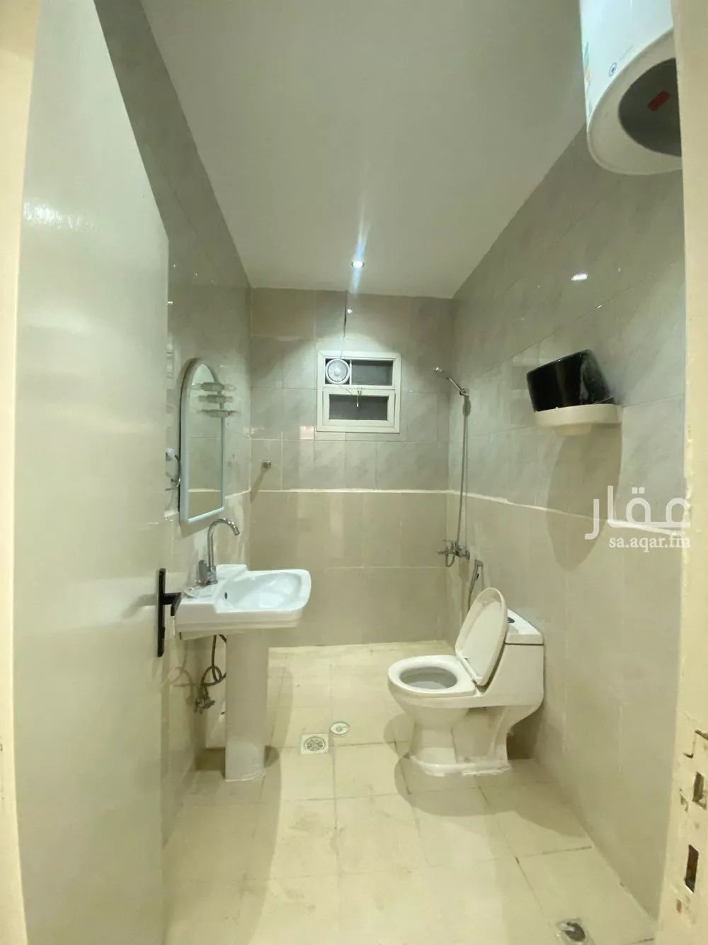 2 bedroom apartment in Al Wizarat 5