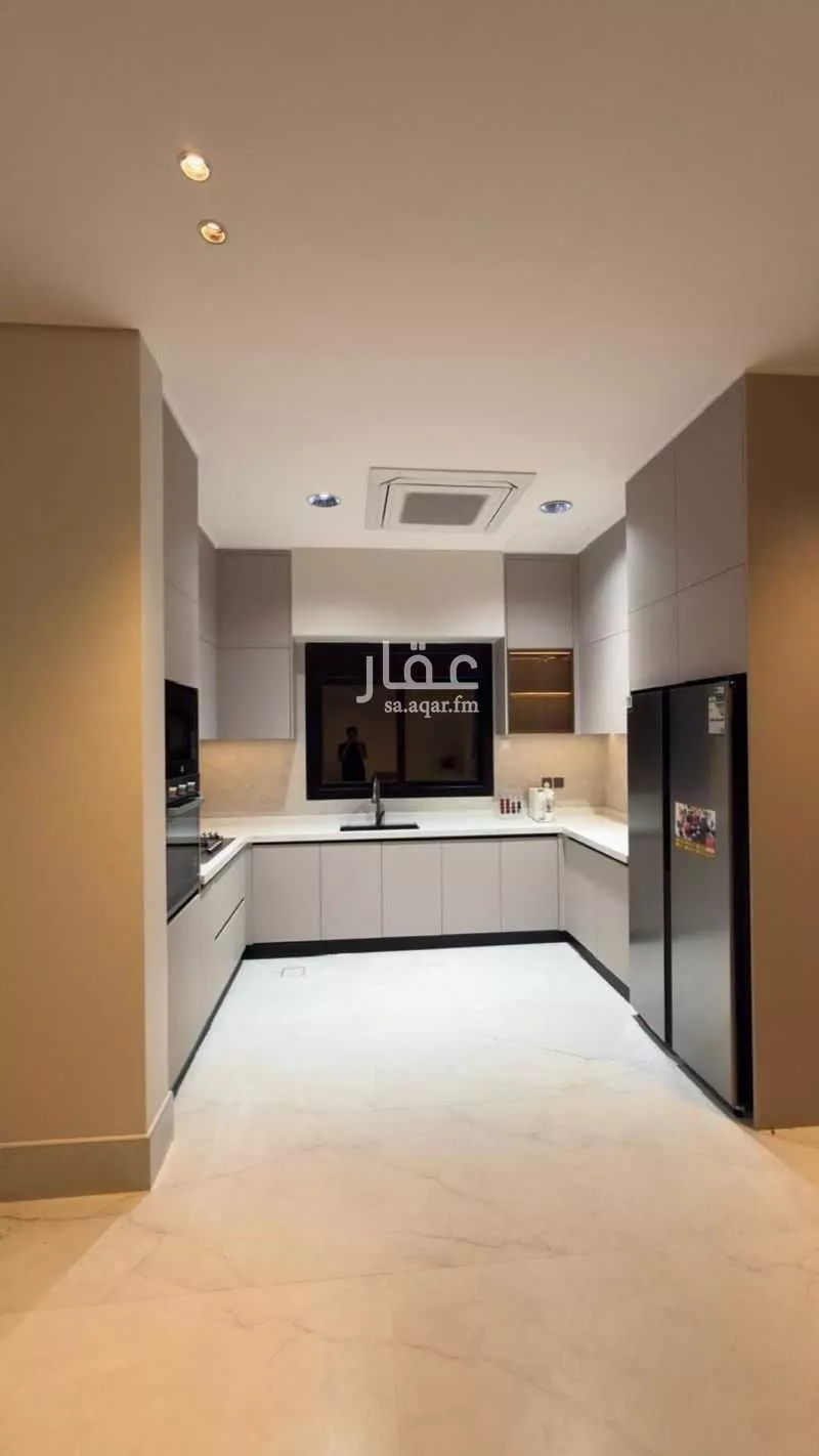 3 bedroom floor in Al Rabie 4